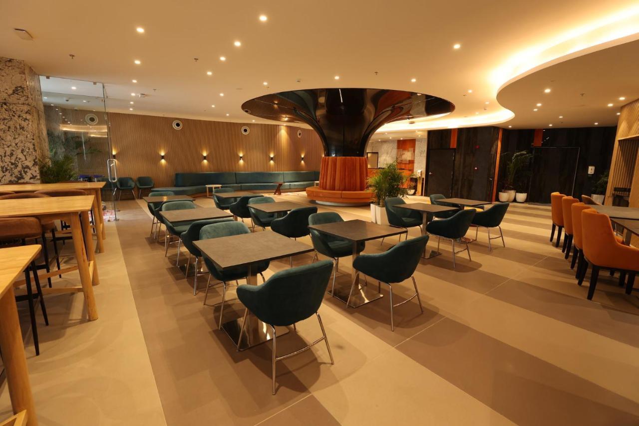 Holiday Inn Express & Suites Jaipur Gopalpura Eksteriør billede