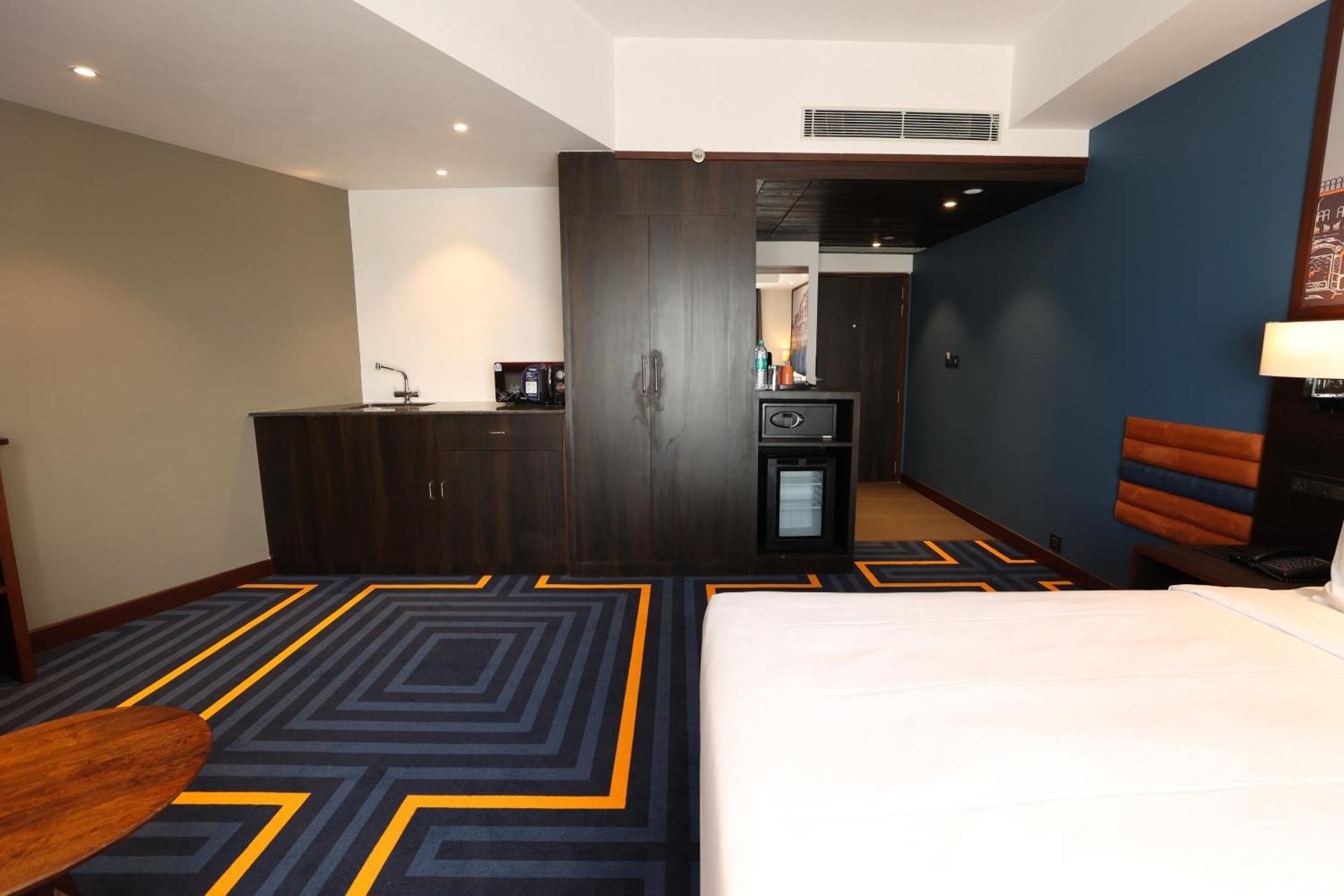 Holiday Inn Express & Suites Jaipur Gopalpura Eksteriør billede